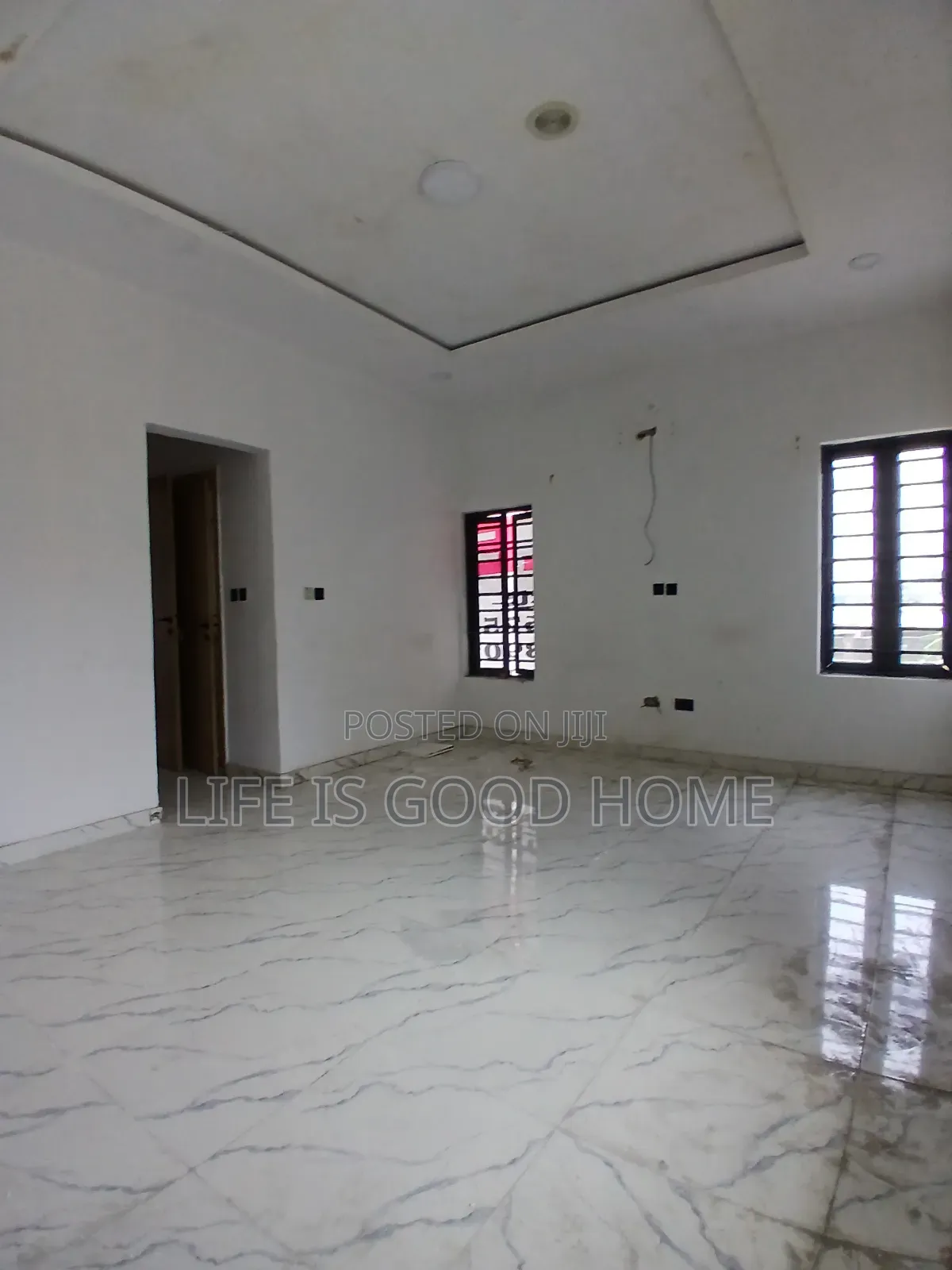 4bdrm Duplex in Llc Close, Chevron for rent