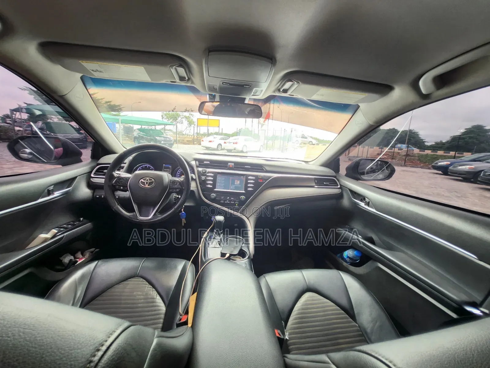 Toyota Camry 2018 Silver