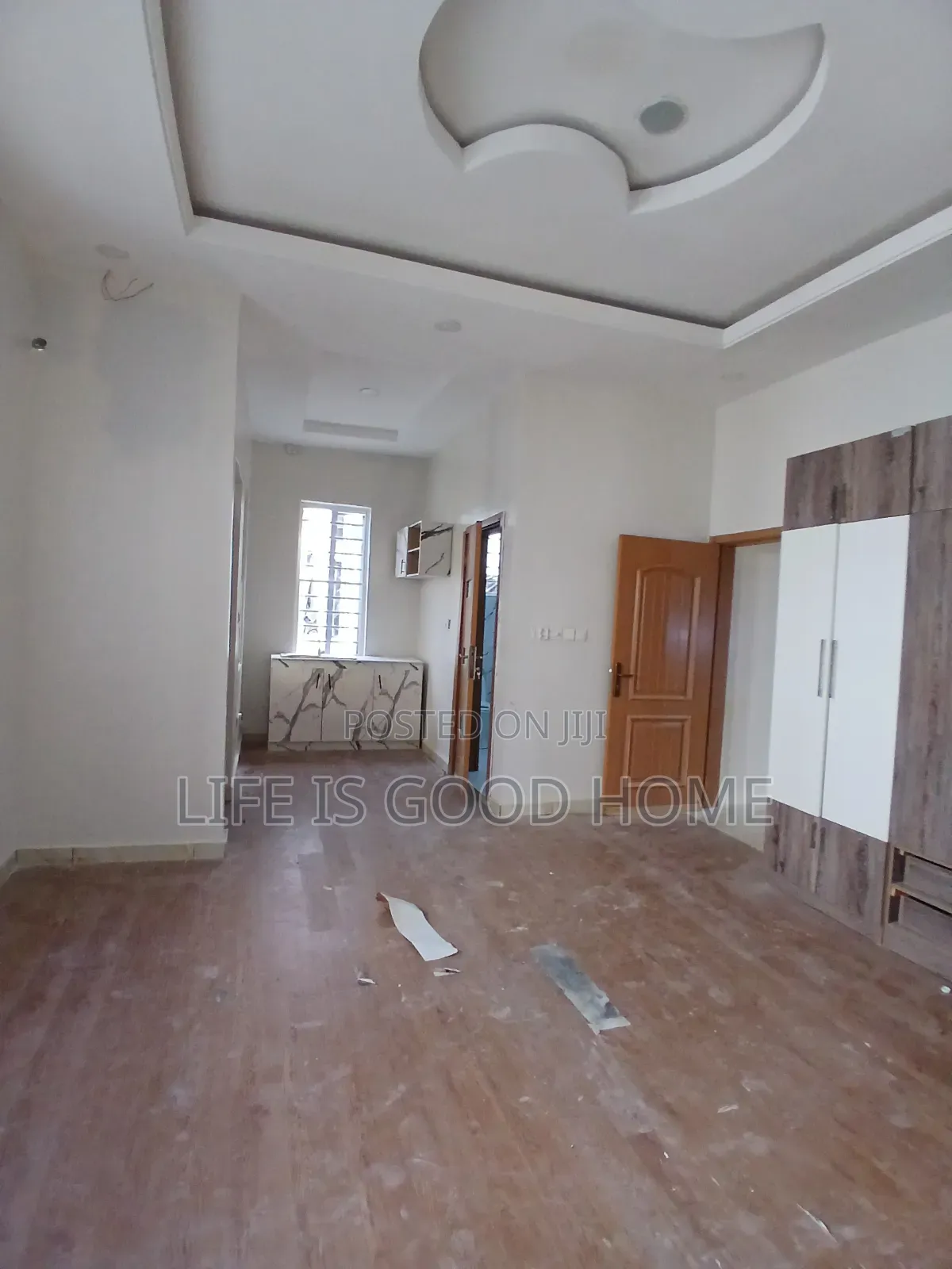 Studio Apartment in Royal Pine, Chevron for rent