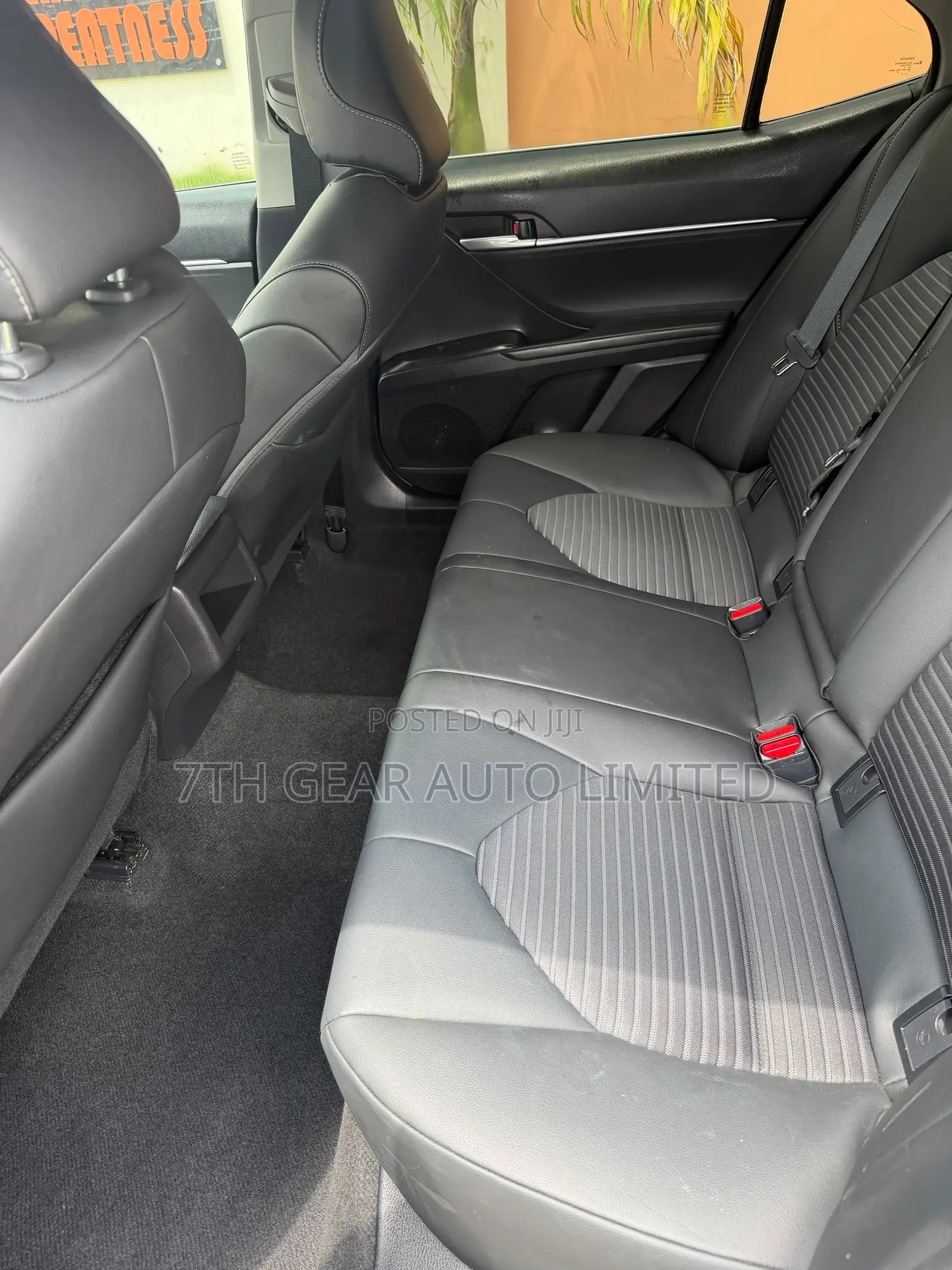Toyota Camry SE 2023 Gray