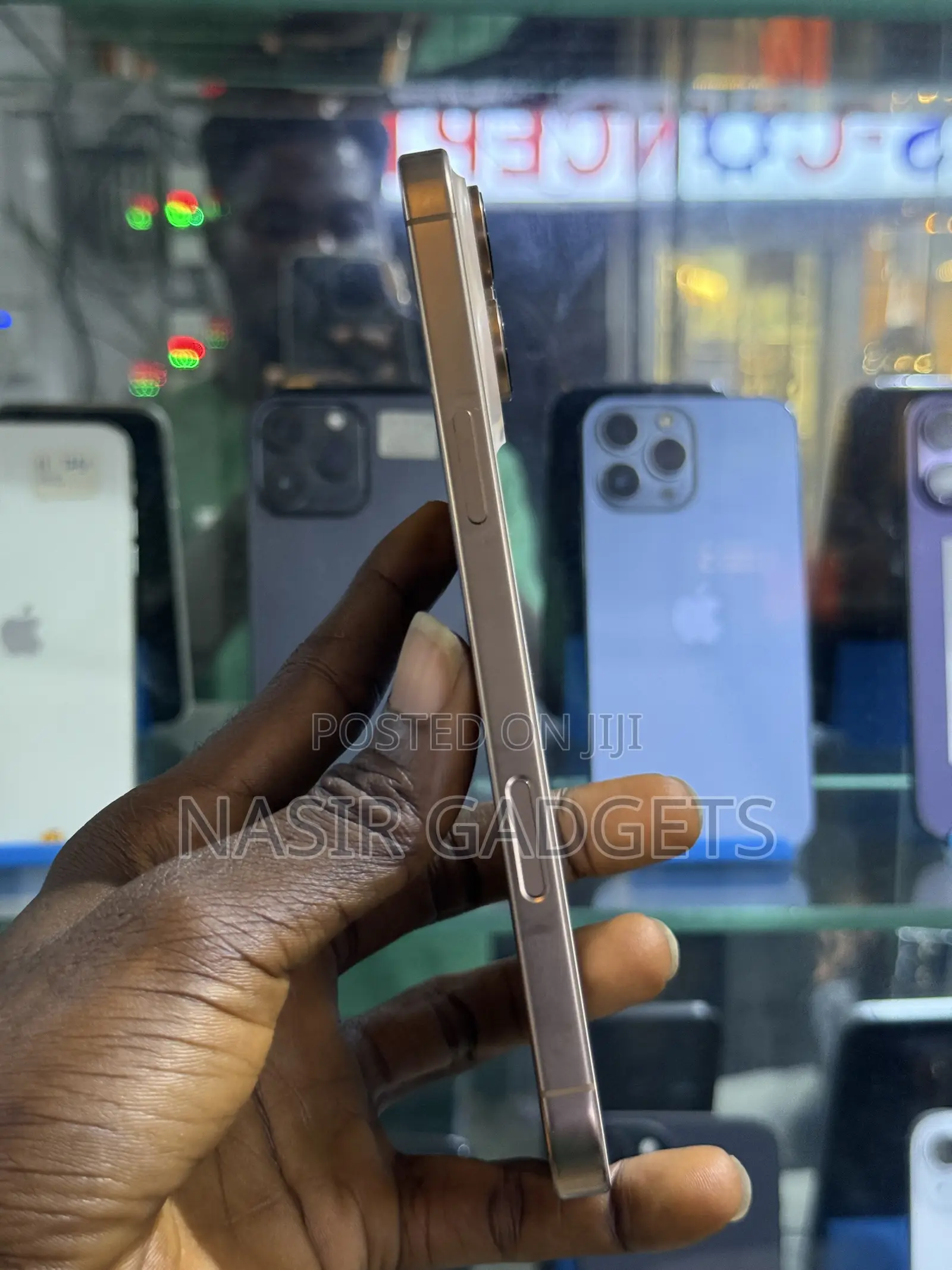 Apple iPhone 16 Pro Max 256 GB Gold
