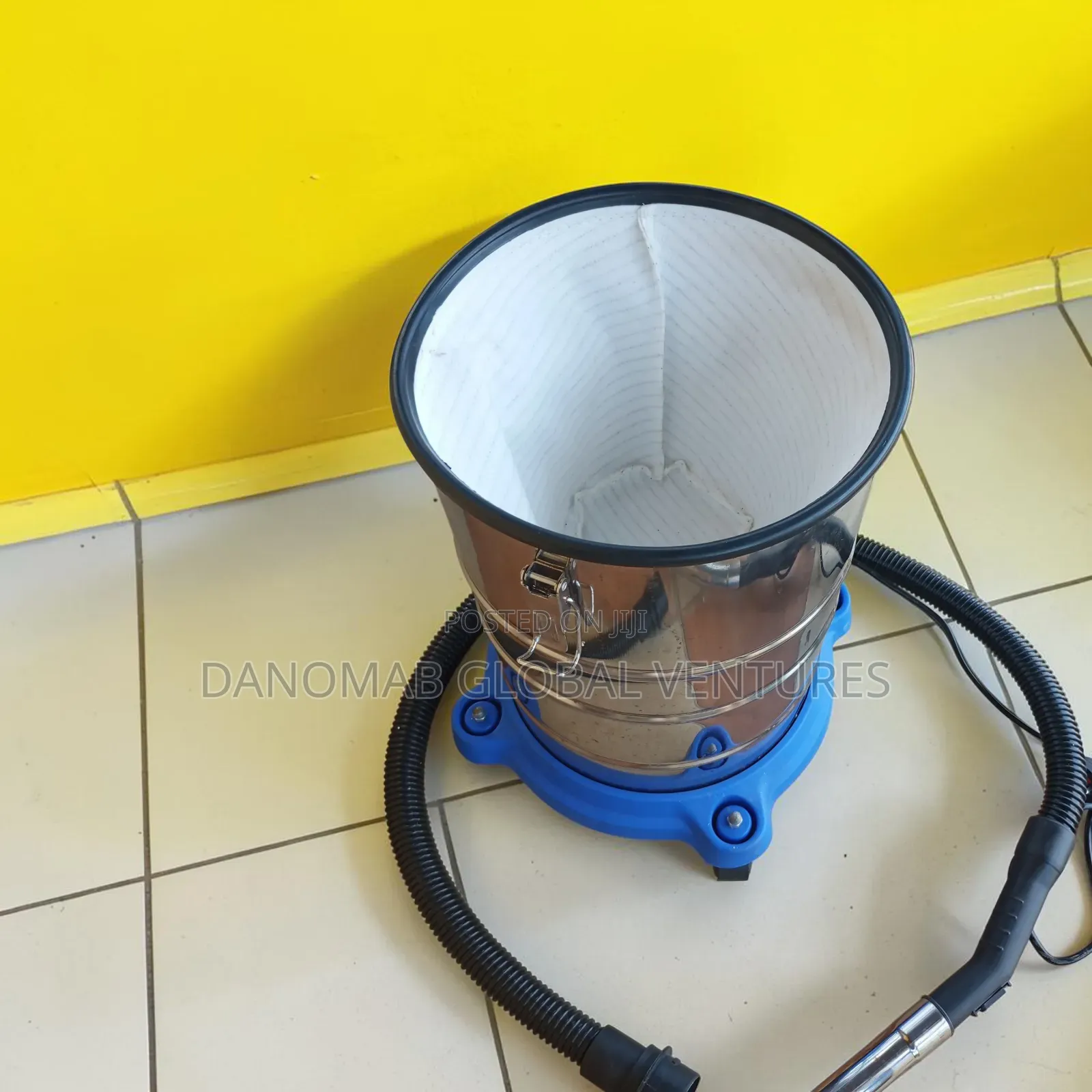 Industrial Wet and Dry Vacuum Cleaner With Inbuilt Blower 4 Tough Jobs