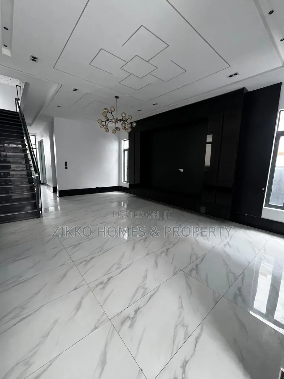 5bdrm Duplex in Sangotedo for sale