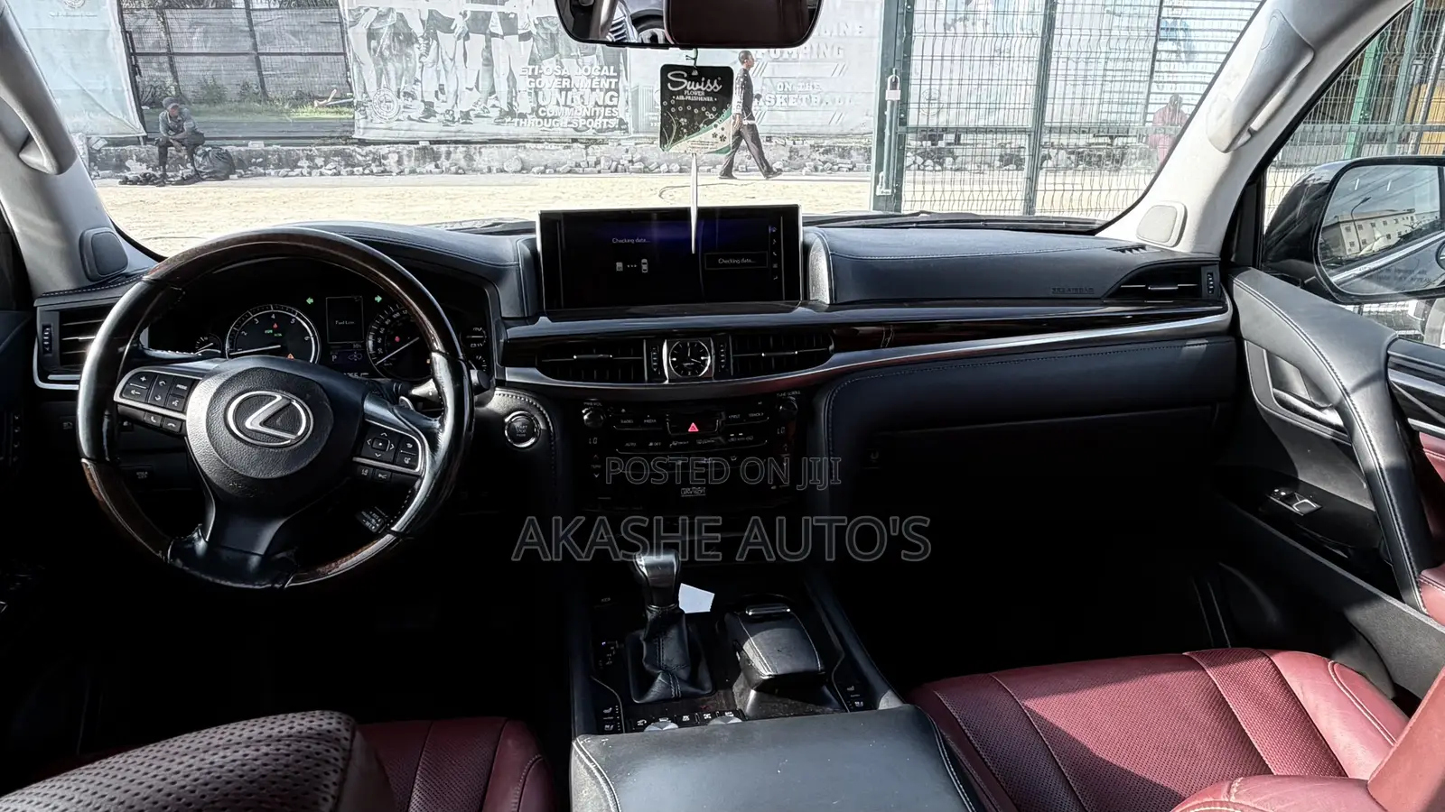 Lexus LX 570 (5 seats) AWD 2018 Black