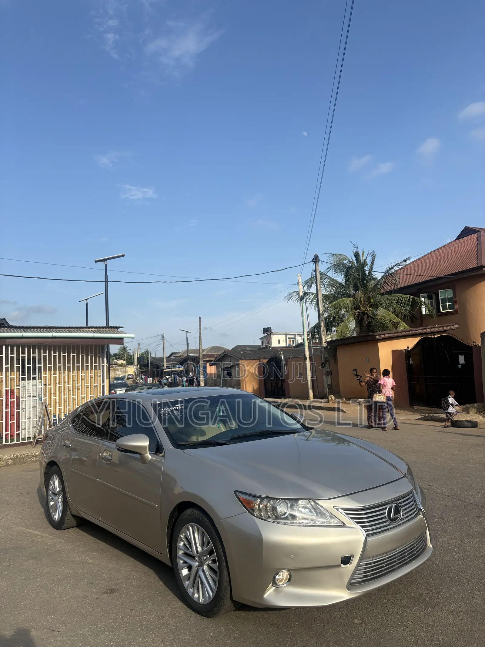 Lexus ES 350 FWD 2014 Gold