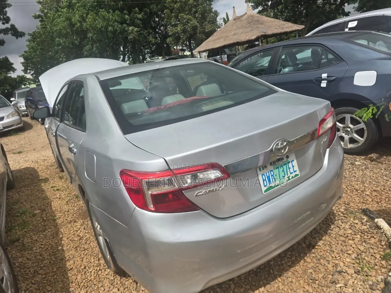 Toyota Camry XLE 4dr Sedan (2.5L 4cyl 6A) 2014 Silver