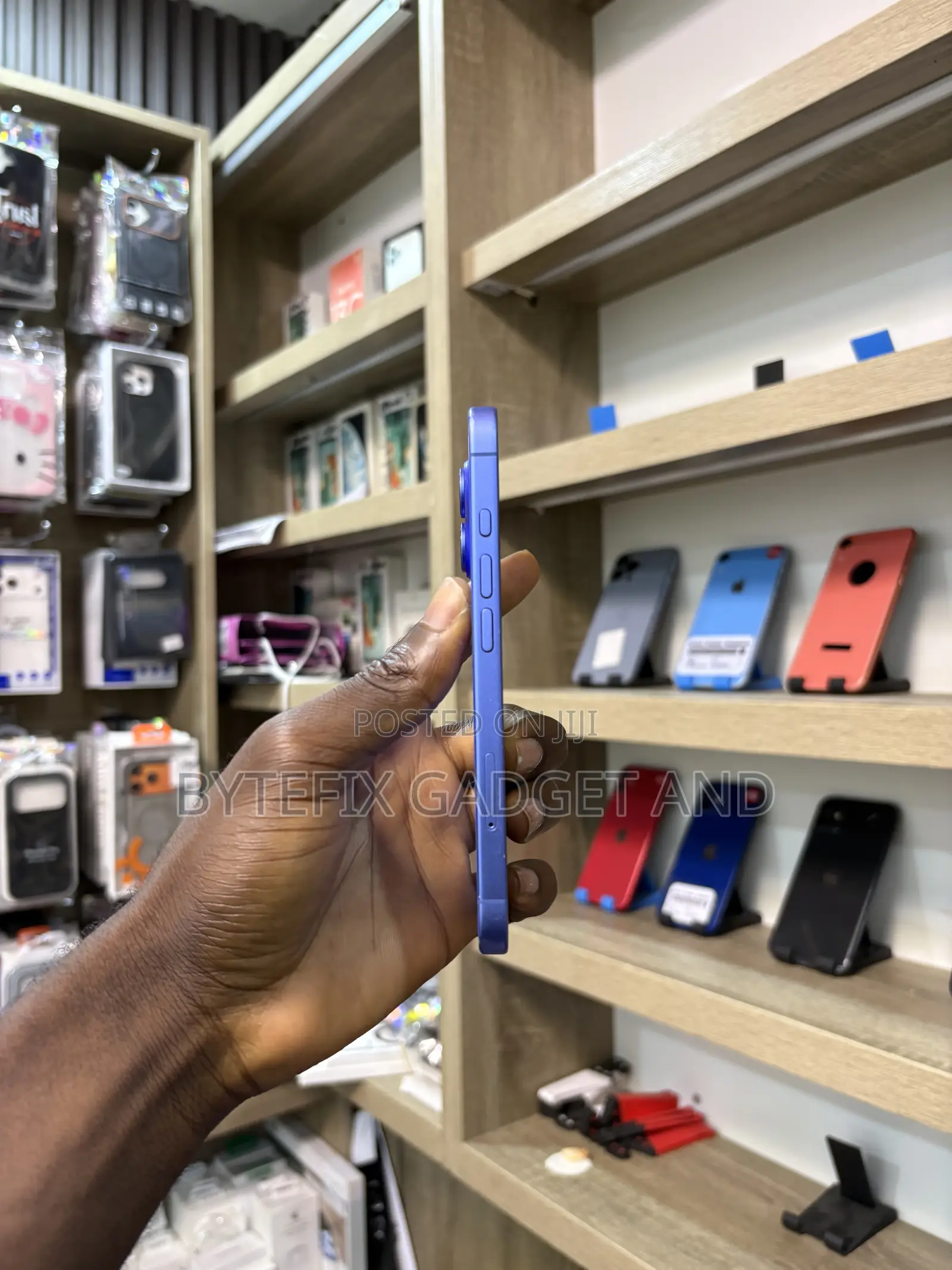Apple iPhone 16 128 GB Blue