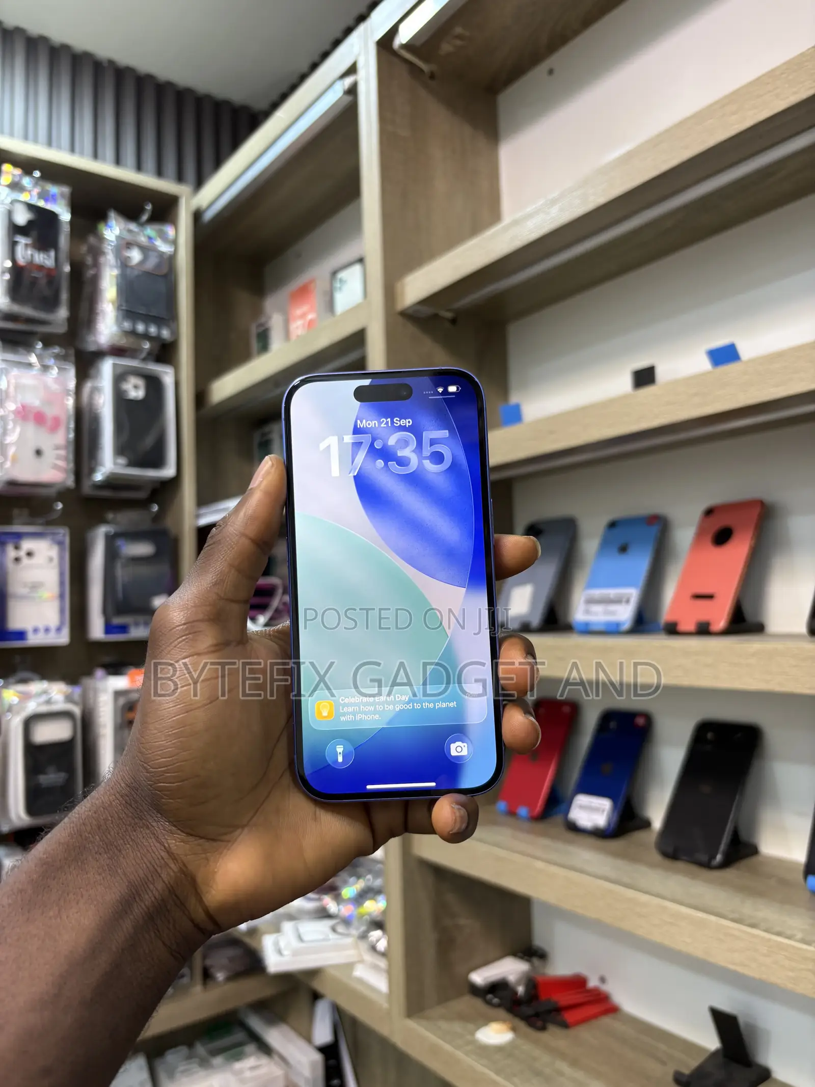 Apple iPhone 16 128 GB Blue