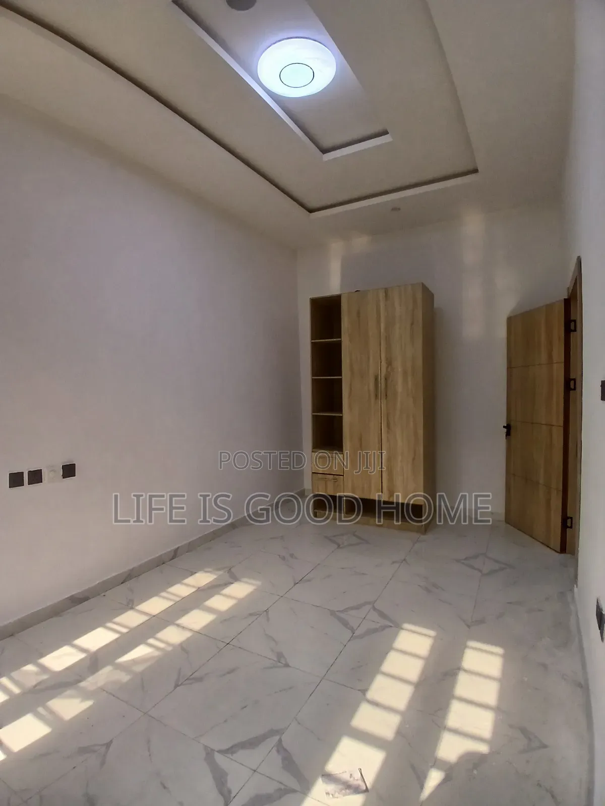 4bdrm Duplex in Vegas Estate, Chevron for rent