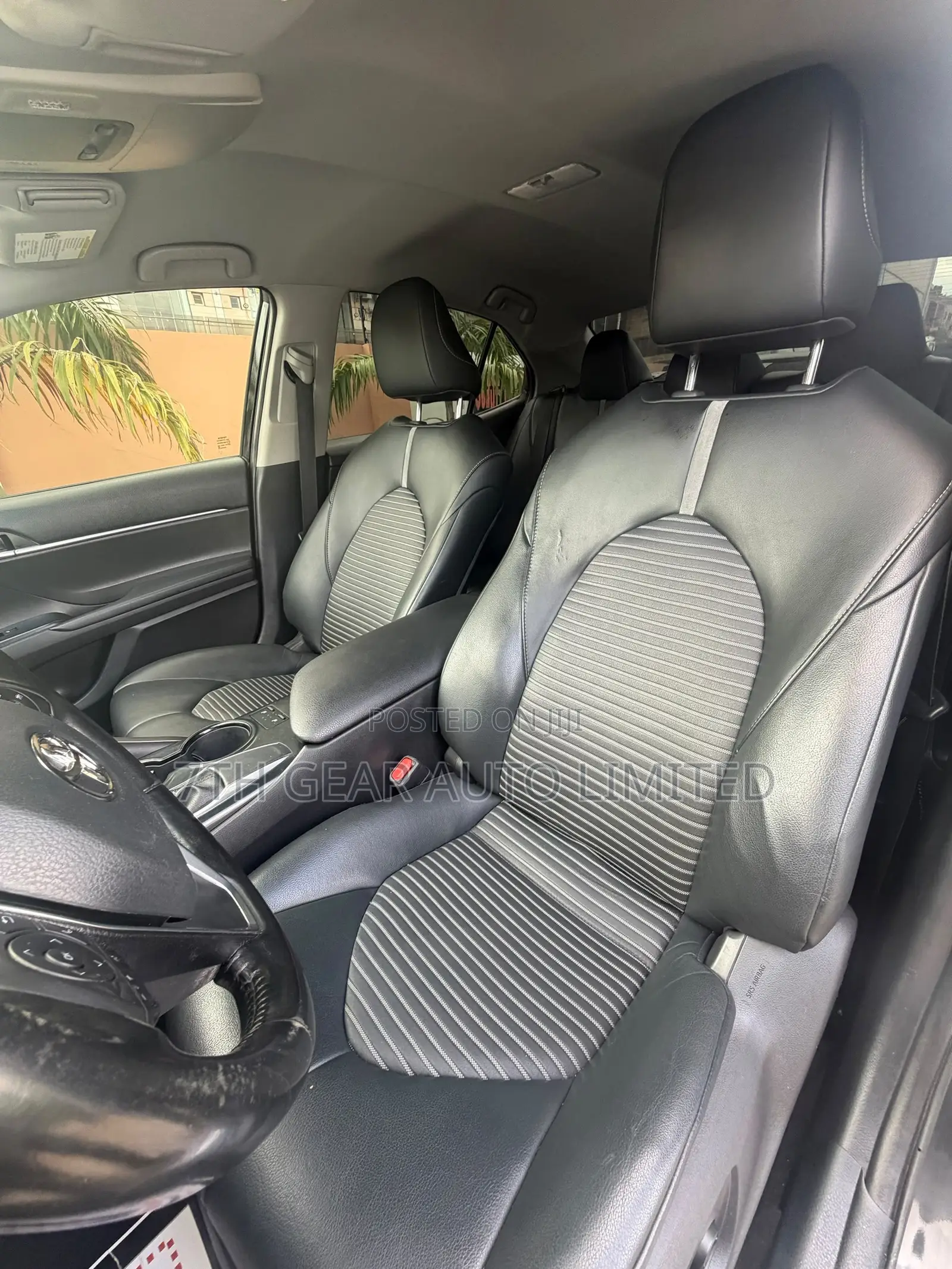 Toyota Camry SE FWD (2.5L 4cyl 8AM) 2018 Black