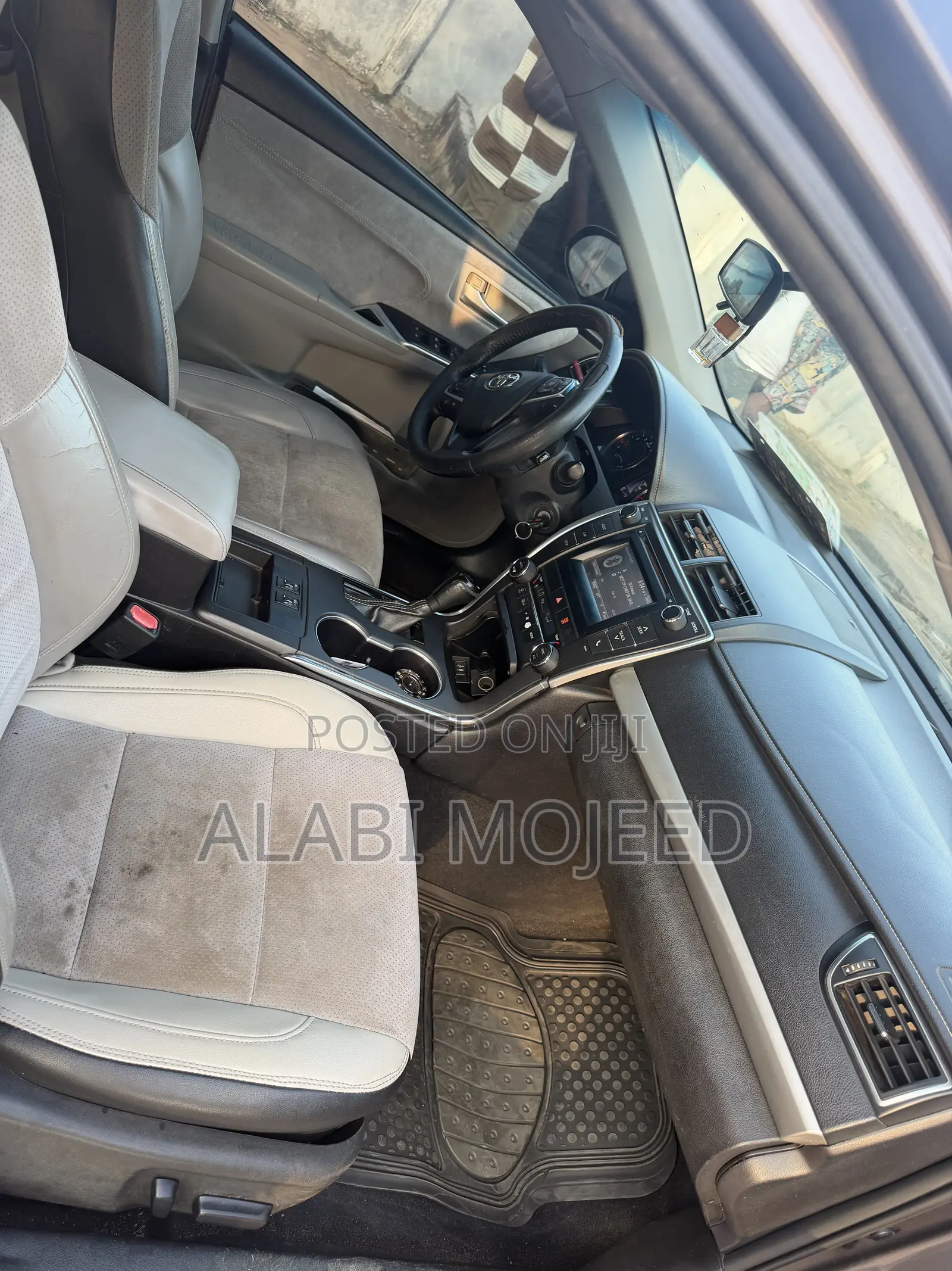 Toyota Camry XSE 4dr Sedan (2.5L 4cyl 6A) 2015 Gray