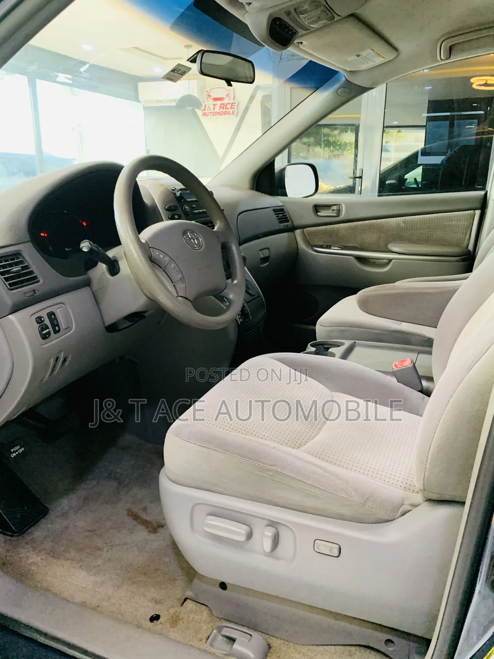 Toyota Sienna 2006 Gray