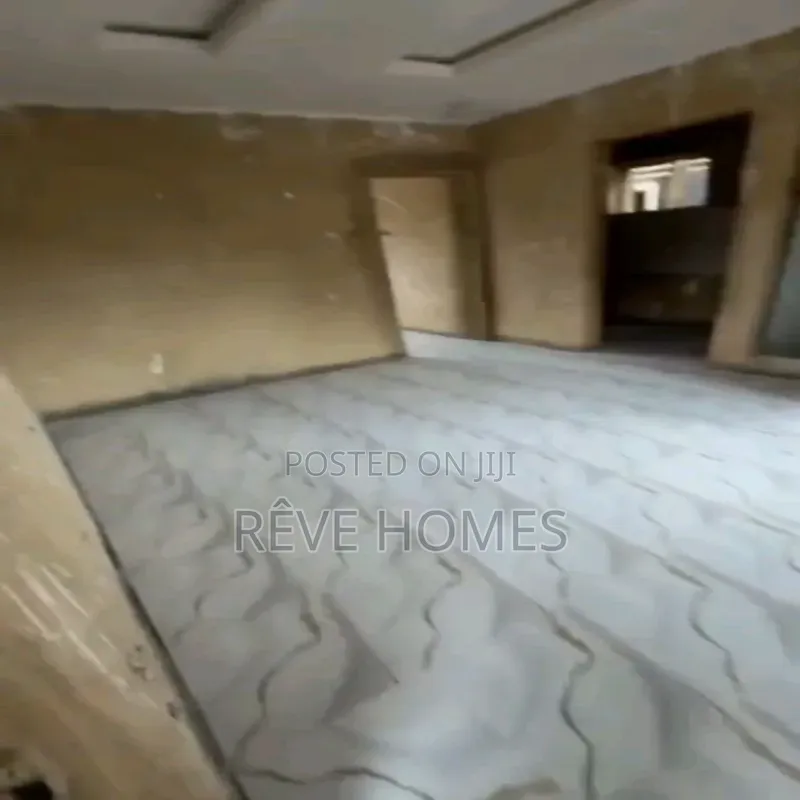 Mini Flat in Fadeyi for rent