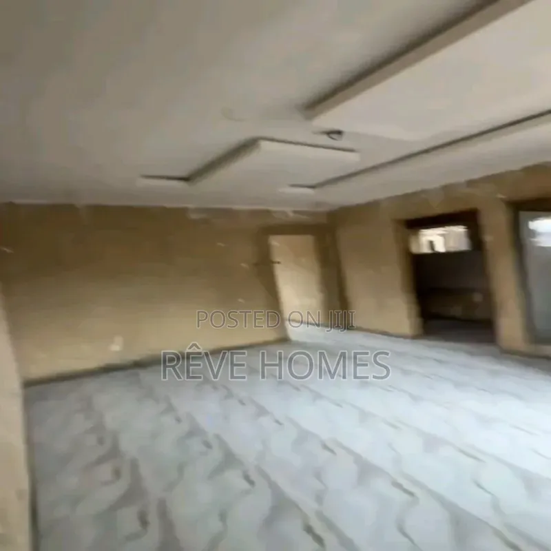 Mini Flat in Fadeyi for rent