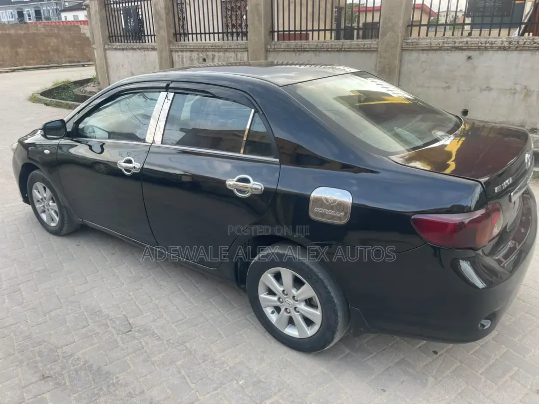 Toyota Corolla 2009 Black
