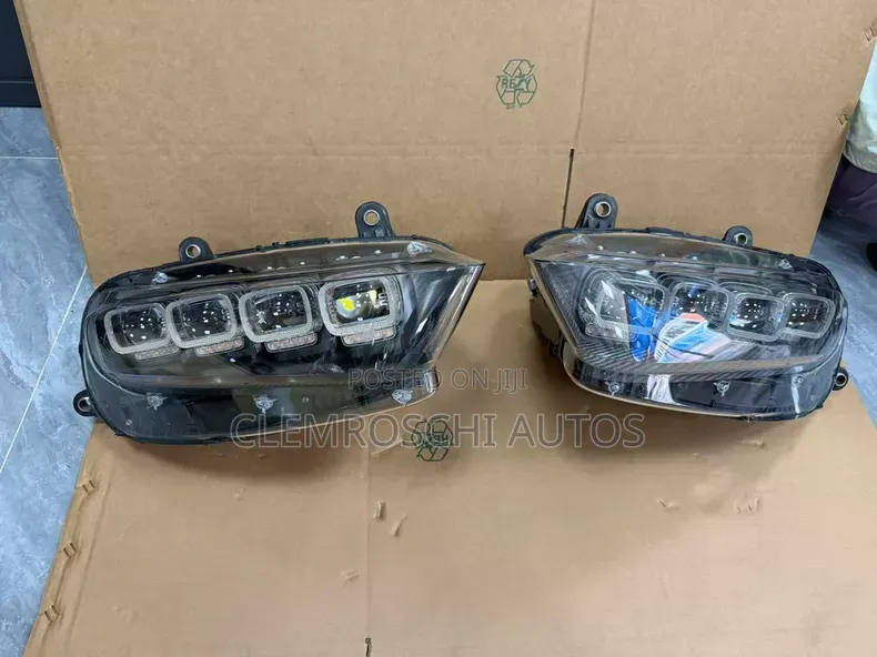 High Quality Certified Complete Brand New Head Lamp BUGATTI Chiron