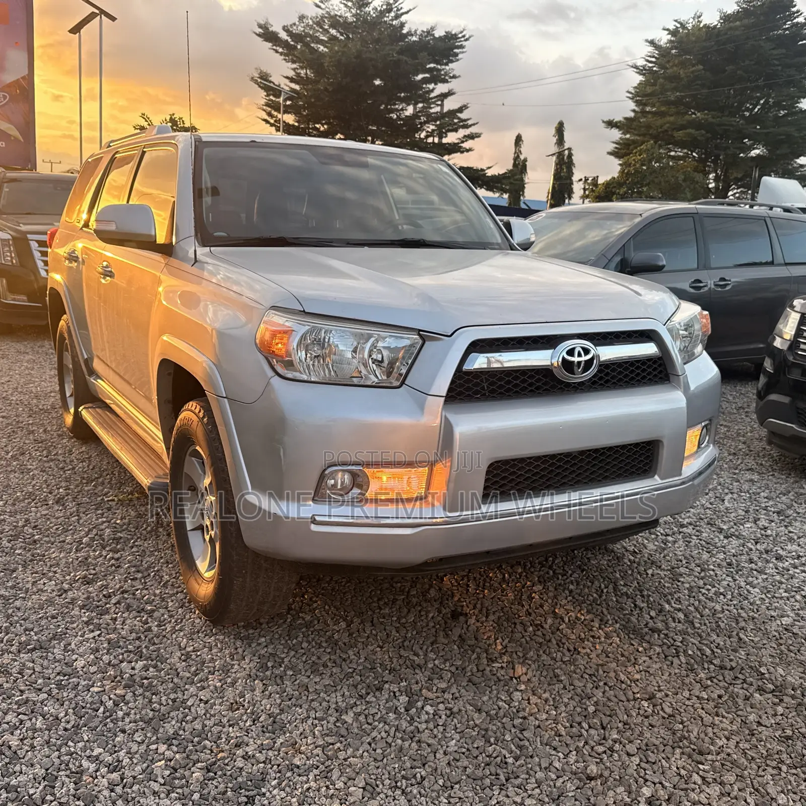 Toyota 4-Runner 2013 Silver