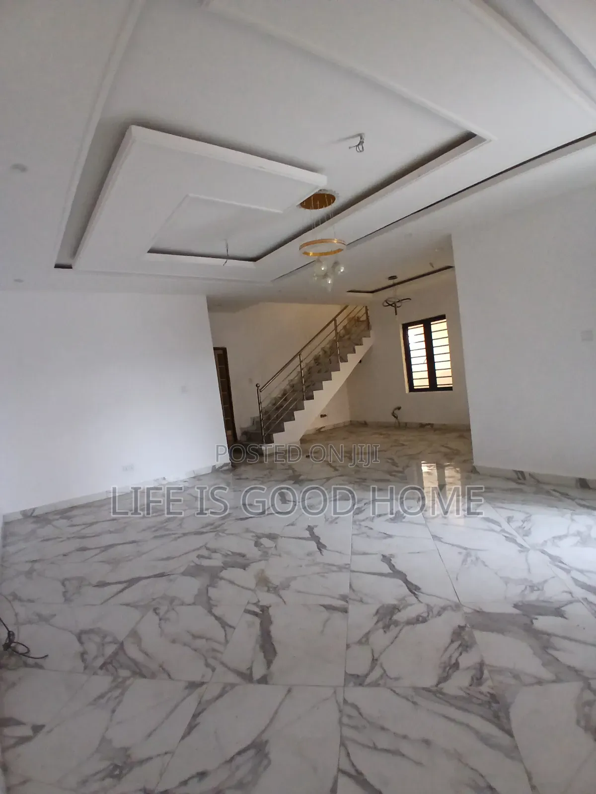 4bdrm Duplex in Crown View, Ologolo for rent