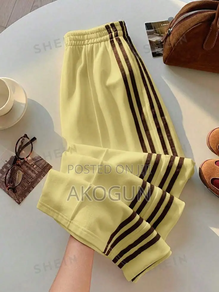 Unisex 3-Stripes Baggy Track Pants - Streetwear Joggers