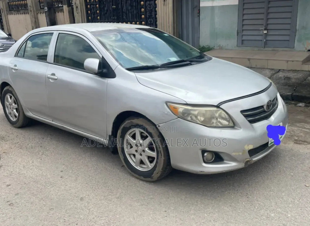 Toyota Corolla 2009 Silver