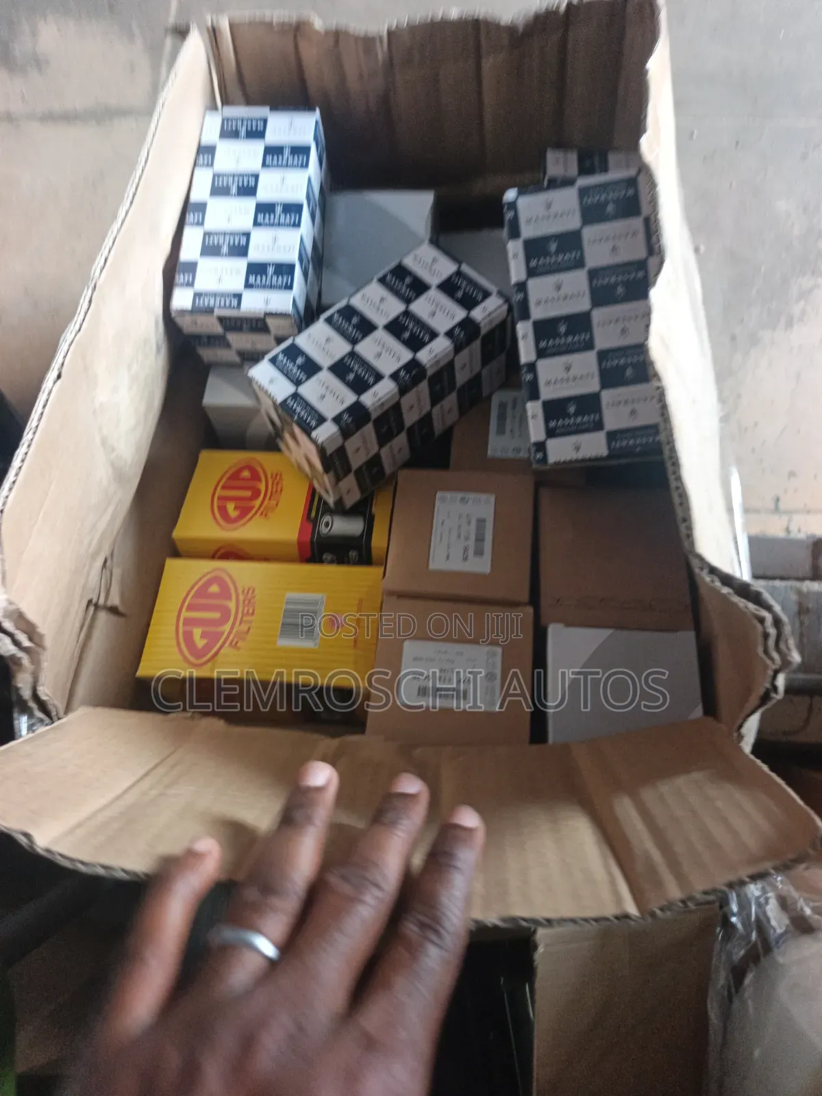 High Quality Certified Complete Brand New Oil Filter Bentley, Audi Etc