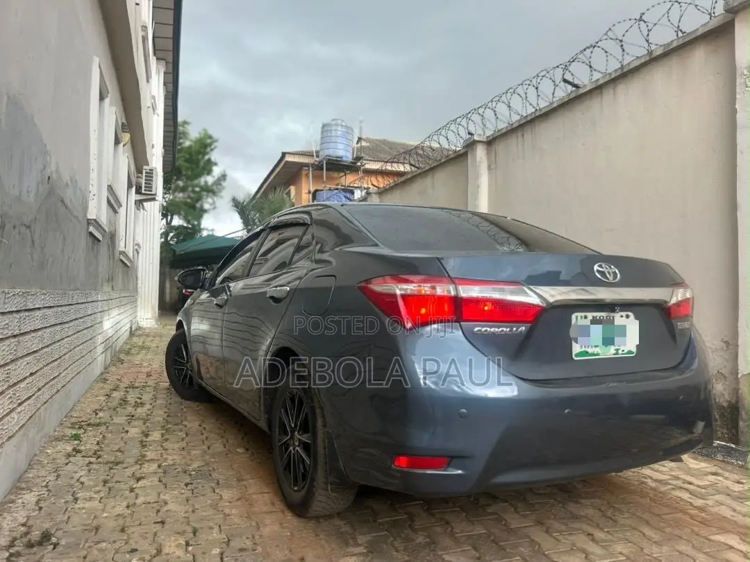 Toyota Corolla 2014 Gray