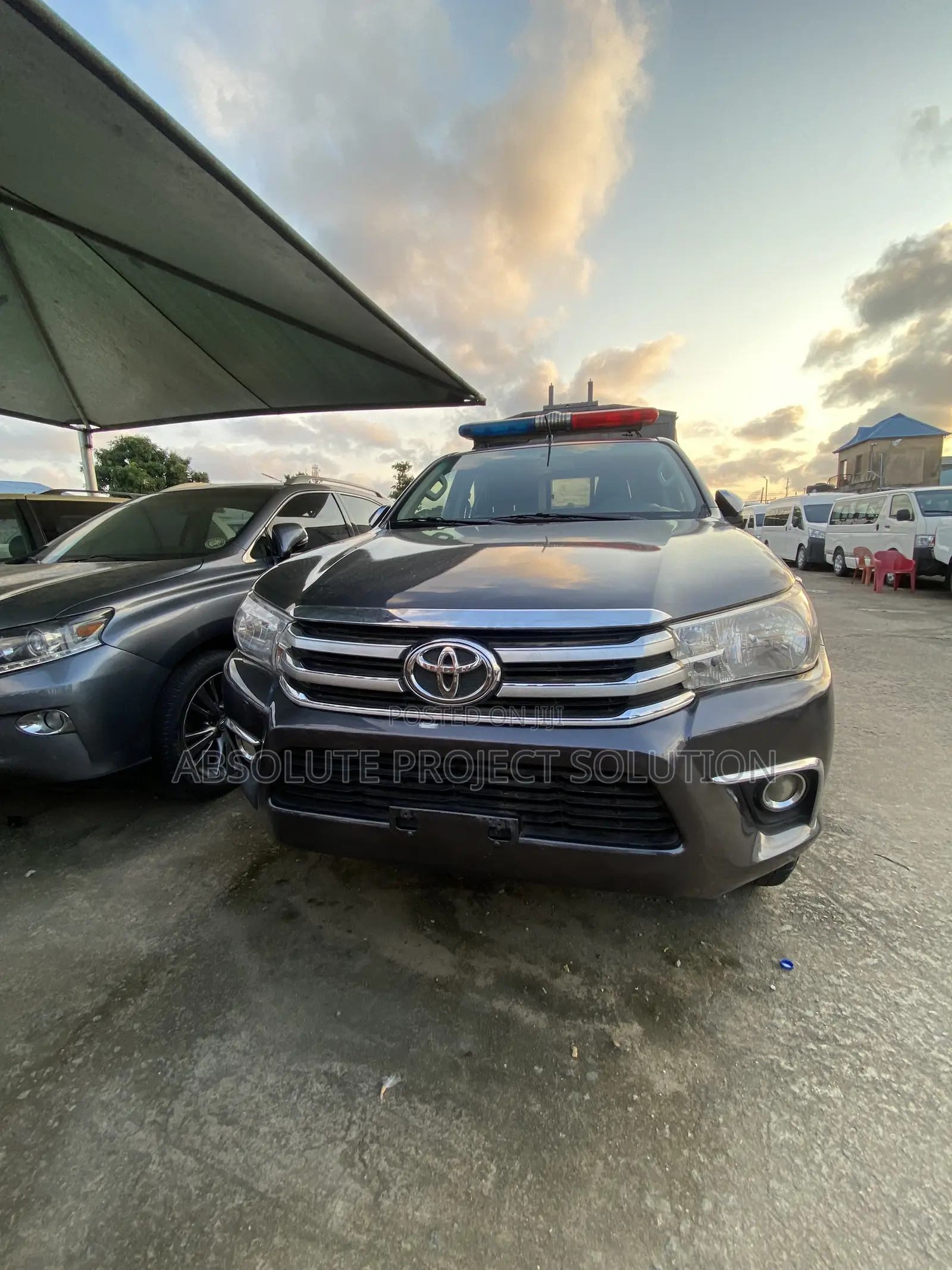Toyota Hilux 2018 Gray