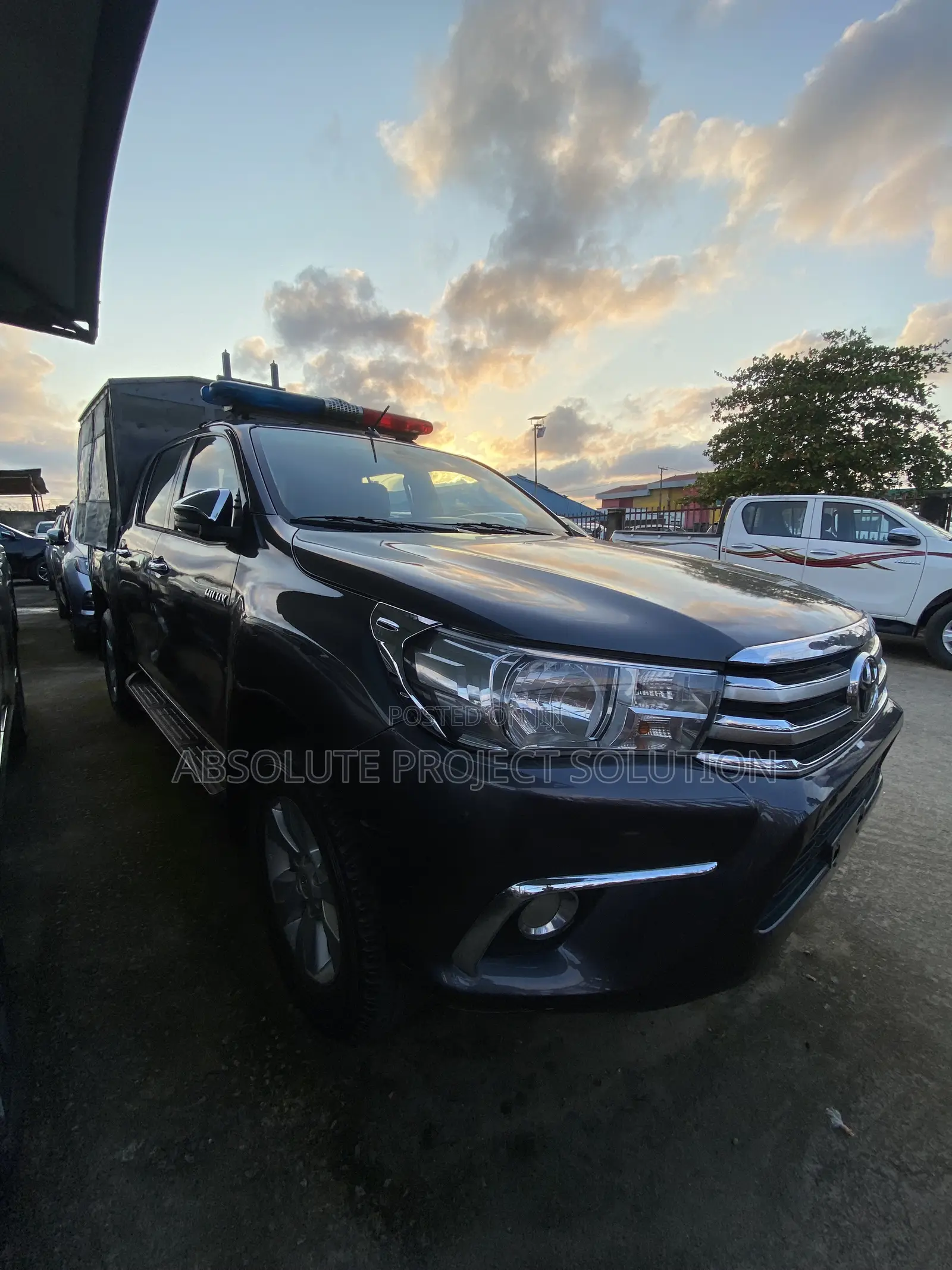Toyota Hilux 2018 Gray