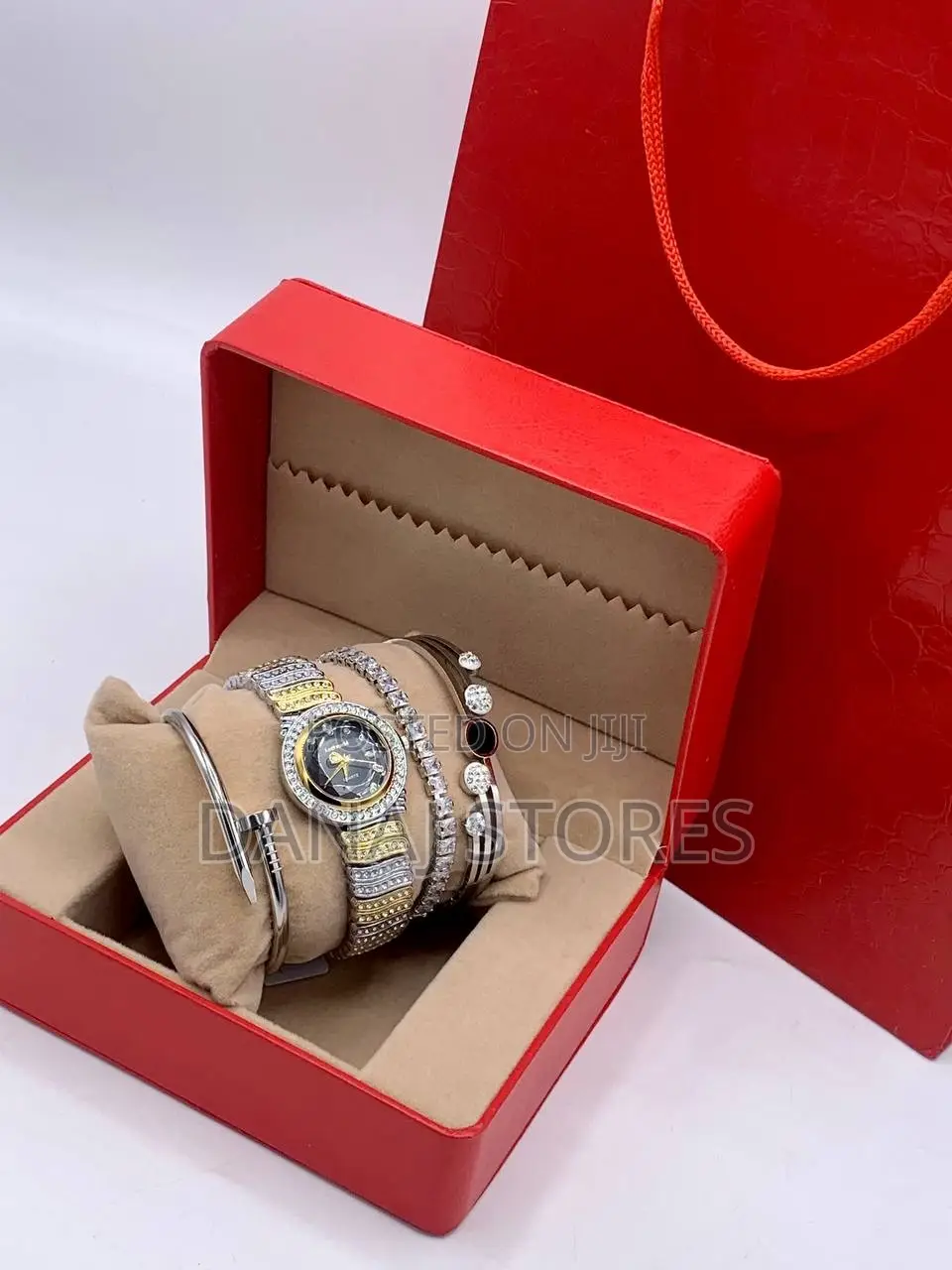 Affordable Lookworld Female Watch Set