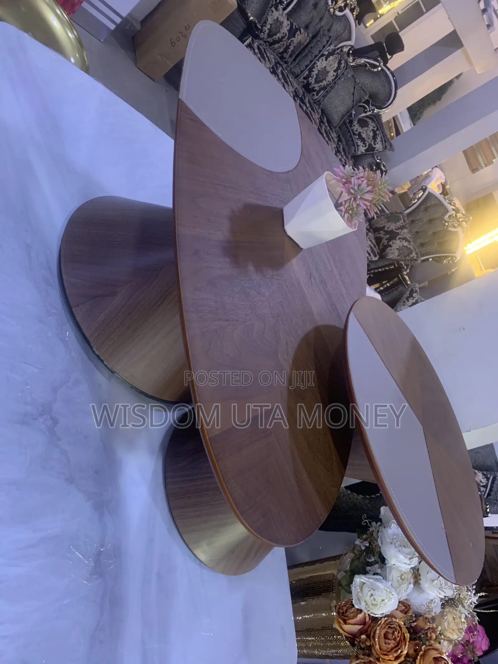 Portable Center Table With Fantastic Design