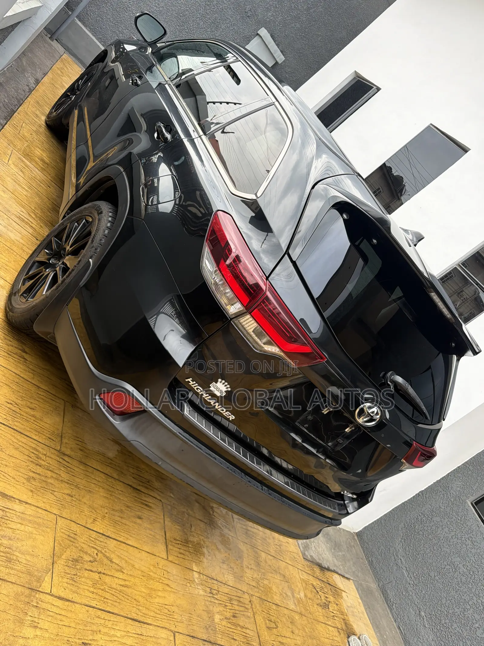 Toyota Highlander SE 2019 Black
