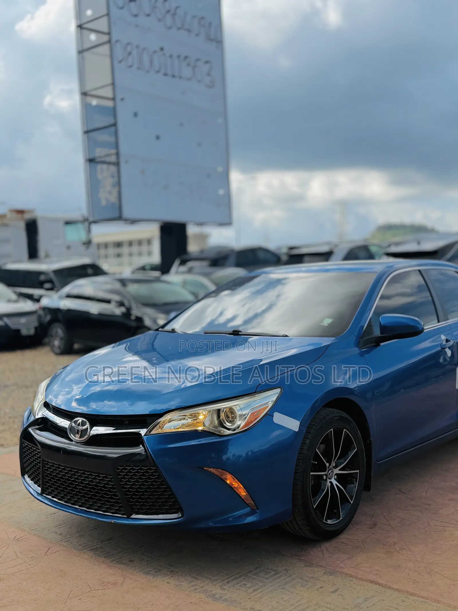 Toyota Camry SE w/Special Edition Pkg (2.5L 4cyl 6A) 2016 Blue