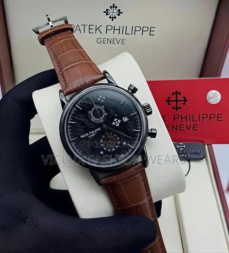 Patek Philippe Luxury Men's Leather Wrist Watch