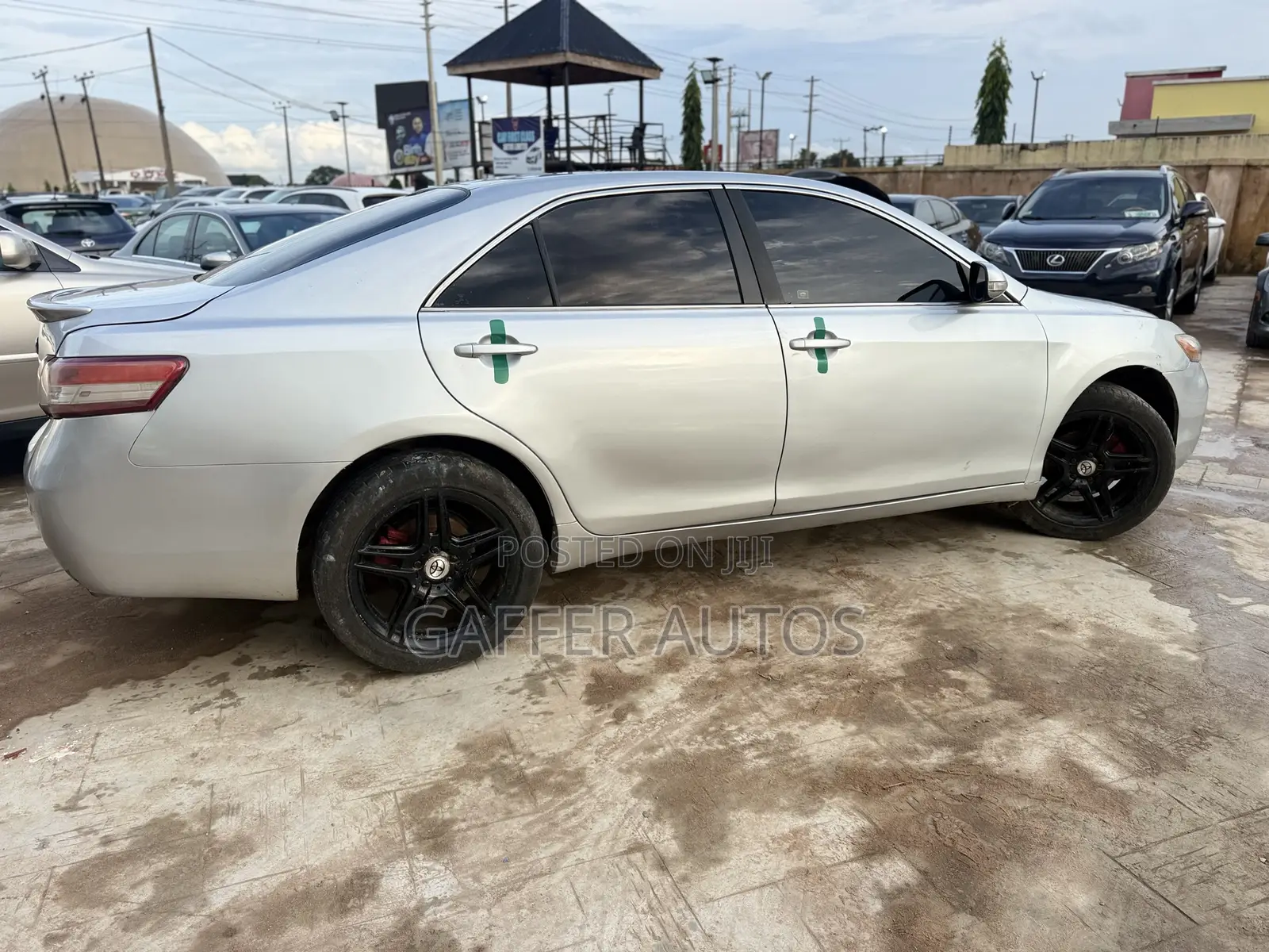 Toyota Camry XLE 4dr Sedan (2.4 4cyl 5A) 2008 Silver