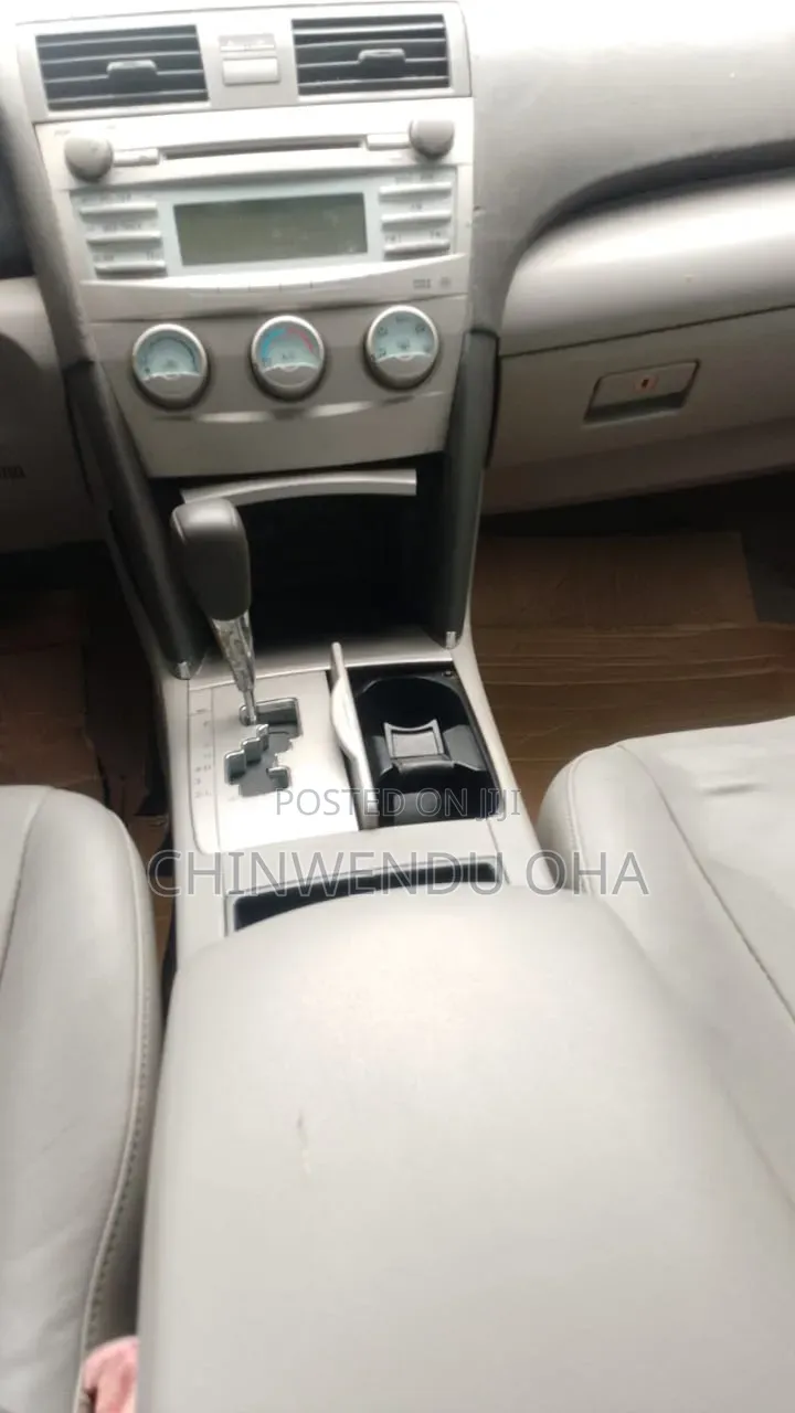 Toyota Camry 2014 Silver