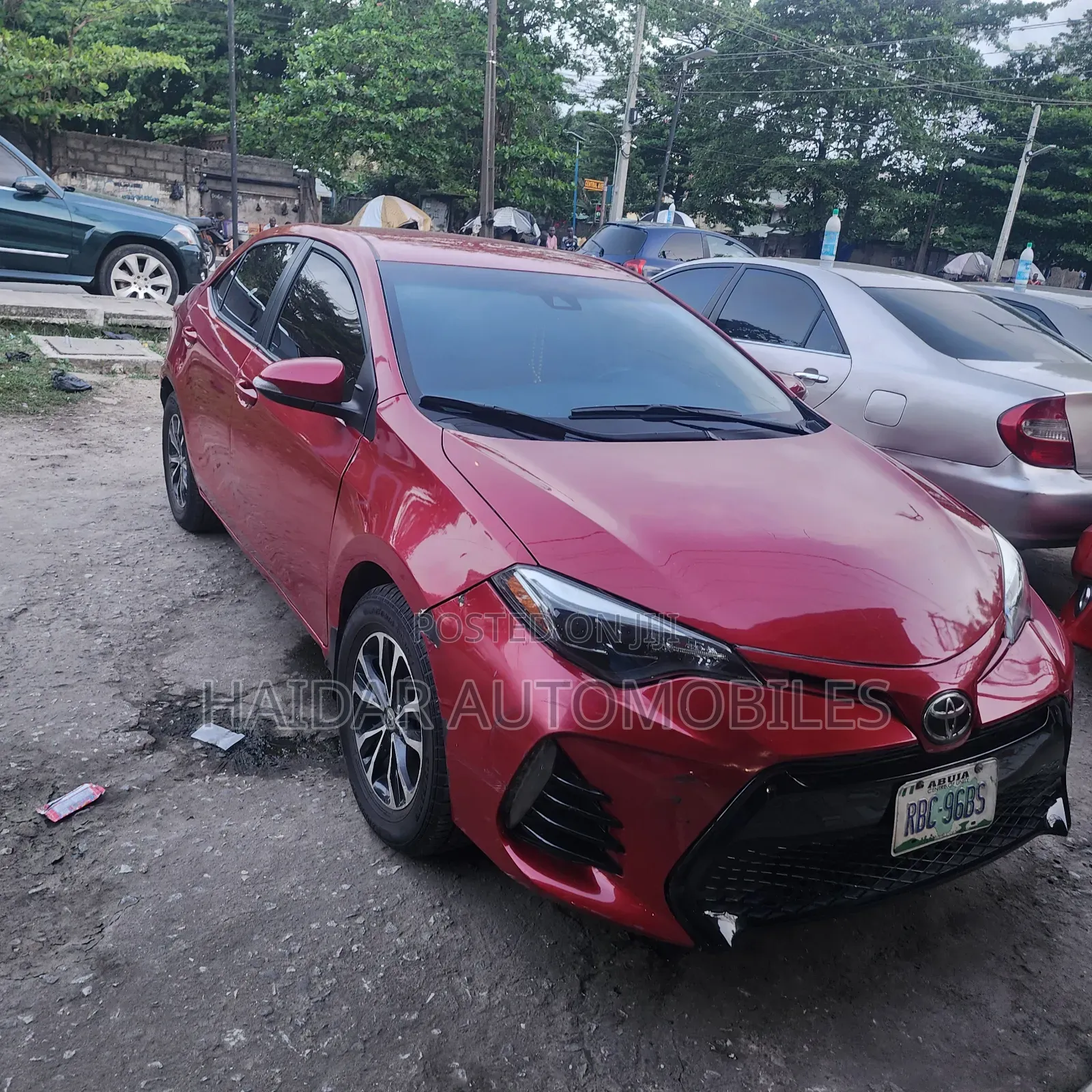 Toyota Corolla LE ECO 4dr Sedan (1.8L 4cyl CVT) 2017 Maroon