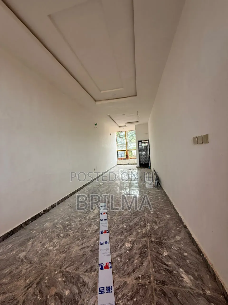 Shop and Office Space in Gwarimpa for Sale