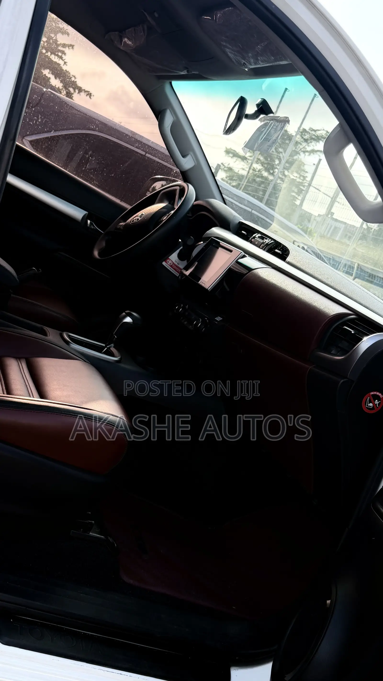 Toyota Hilux Revo Double Cab Petrol 2.7 RWD 2020 White