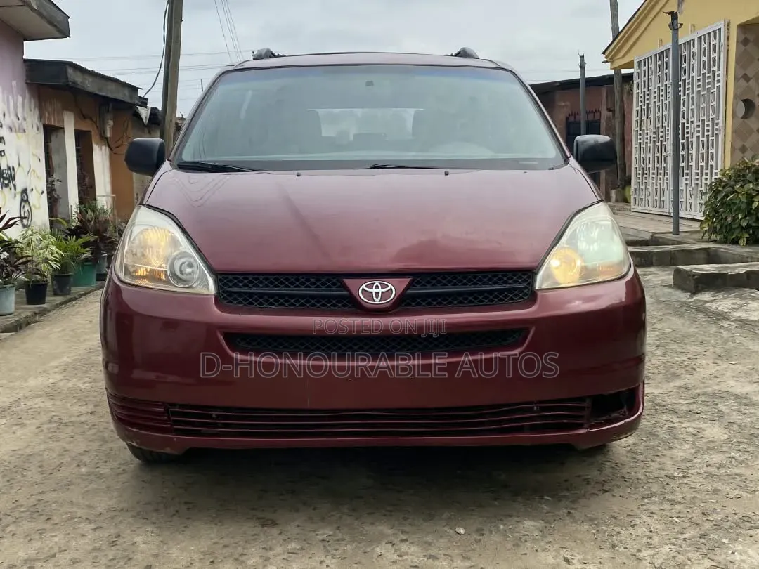 Toyota Sienna CE 2005 Red