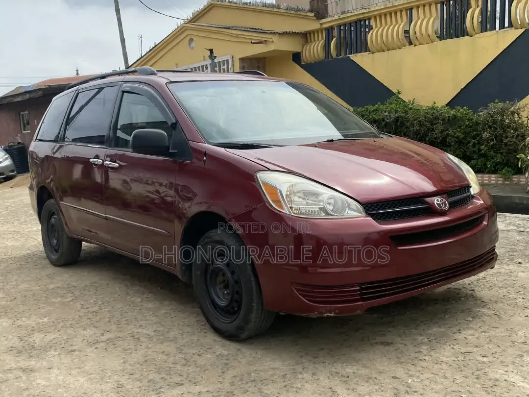 Toyota Sienna CE 2005 Red