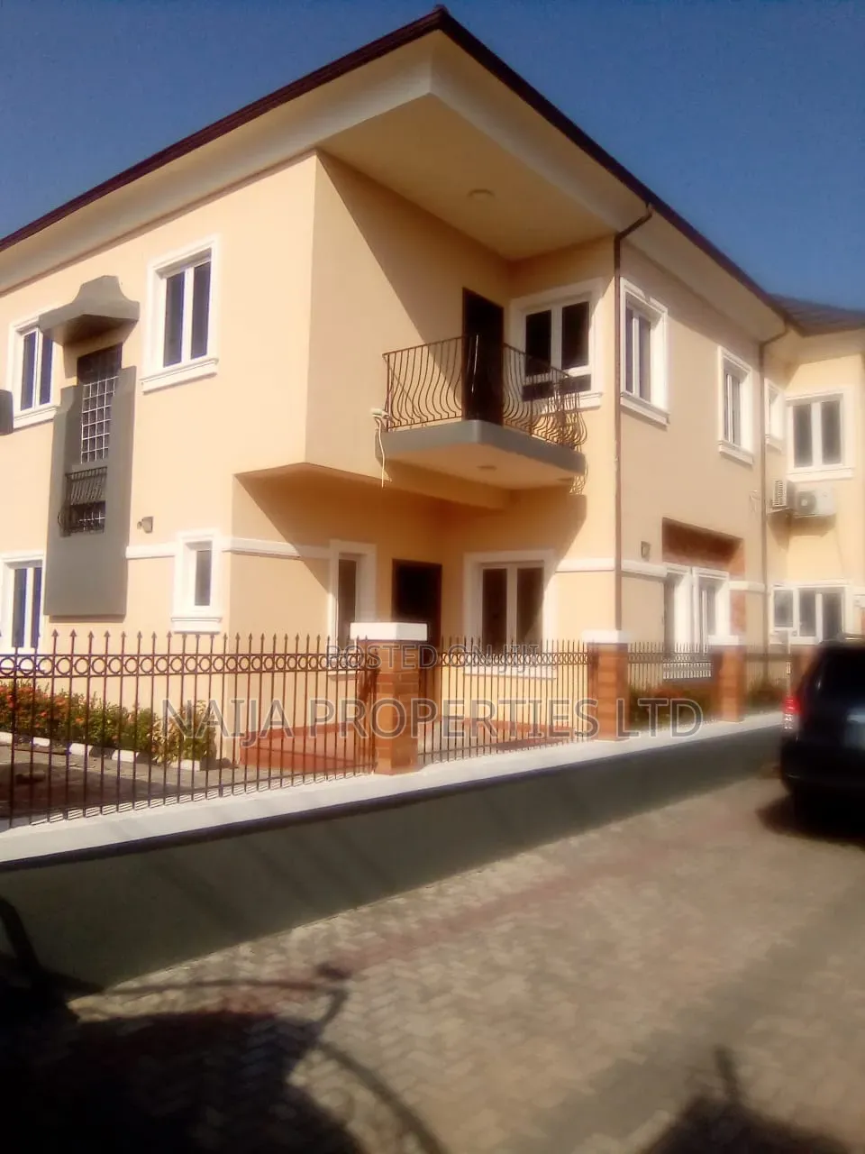 4bdrm Duplex in Lekki Scheme 2, Abraham Adesanya Estate for rent