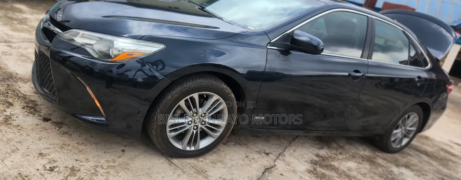 Toyota Camry SE 4dr Sedan (2.5L 4cyl 6A) 2015 Blue