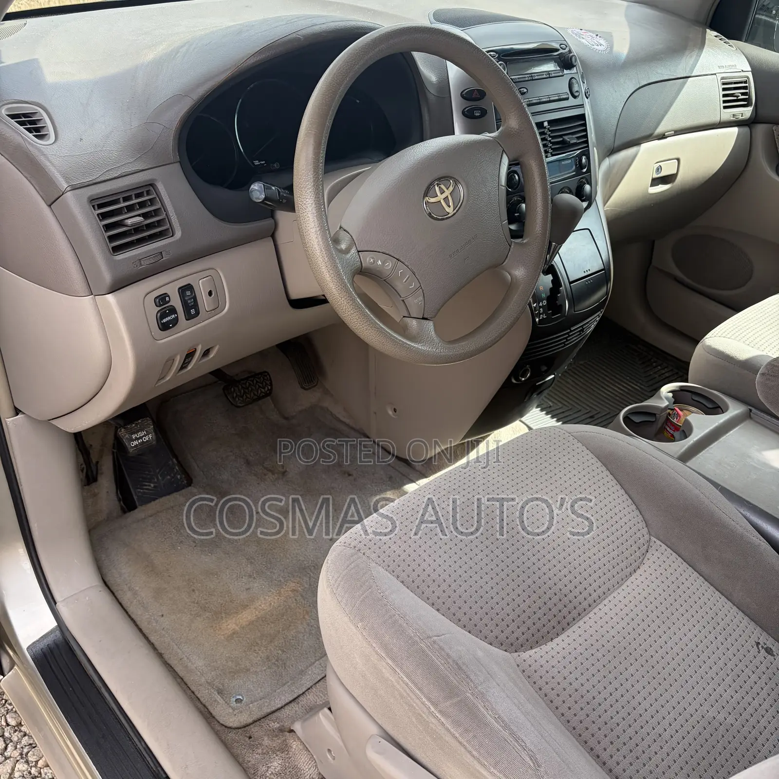 Toyota Sienna LE AWD 2006 Gold
