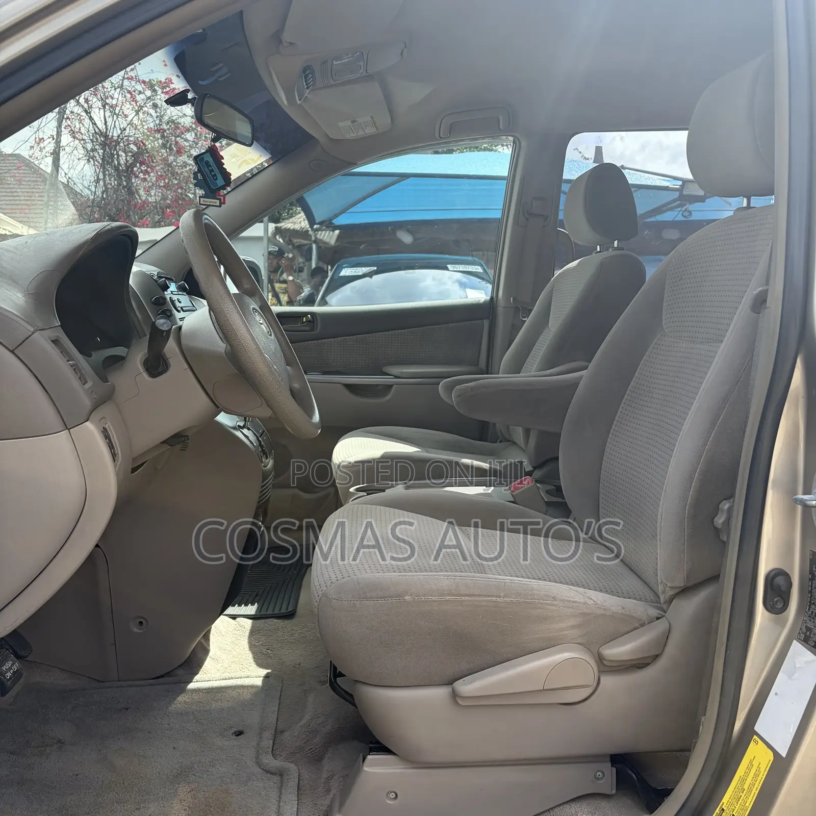 Toyota Sienna LE AWD 2006 Gold