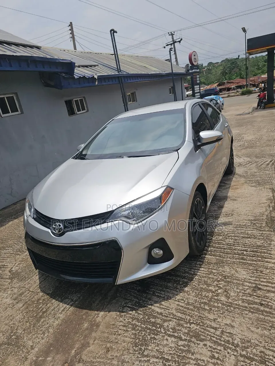 Toyota Corolla S 4dr Sedan (1.8L 4cyl CVT) 2015 Silver