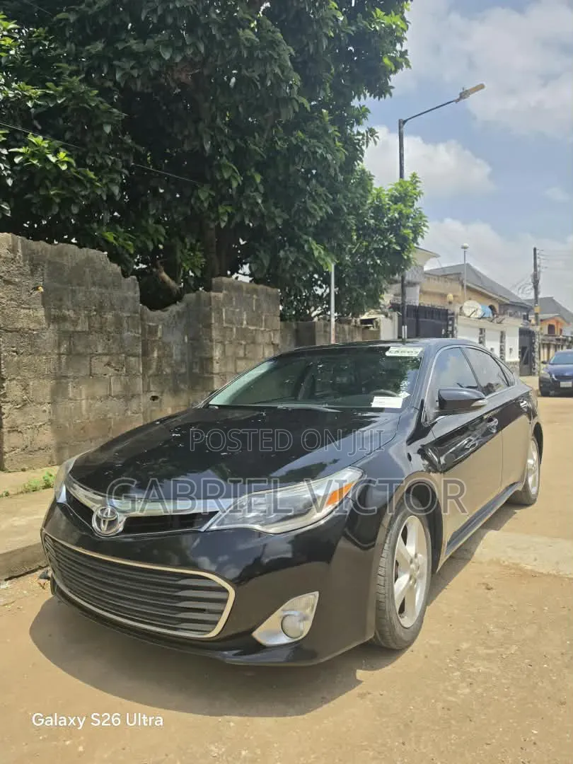 Toyota Avalon XLE 4dr Sedan (3.5L 6cyl 6A) 2015 Black