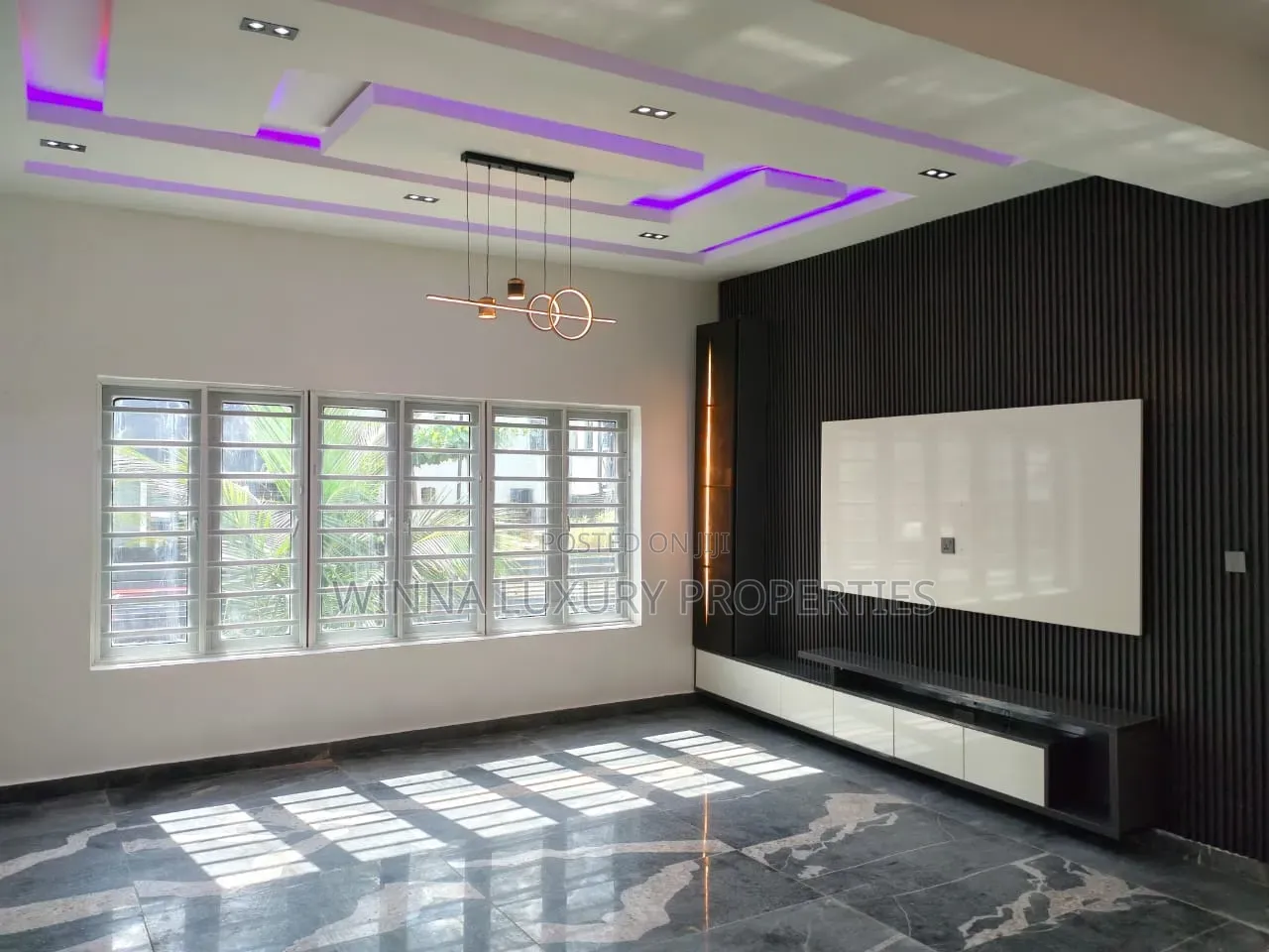 5bdrm Duplex in Vinehill Estate, Lugbe District for sale