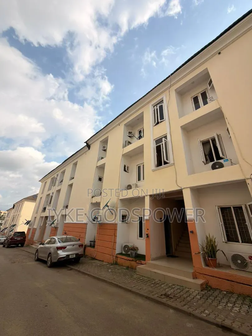 2bdrm Block of Flats in Cedacrest Hospital, Zone B for sale