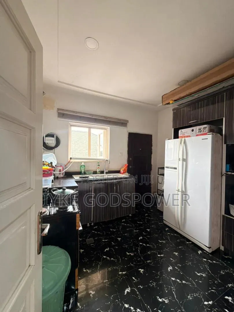 2bdrm Block of Flats in Cedacrest Hospital, Zone B for sale