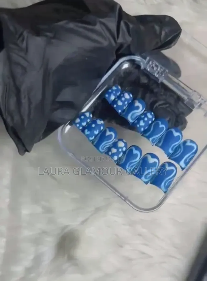 Presson Nails